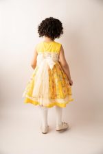 Printed floral dress with a waist belt - Image 2