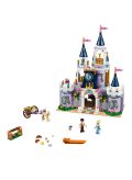 Disney's Cinderella Castle Building Blocks Set 41154 - Image 2