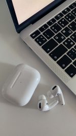 Bluetooth headphones